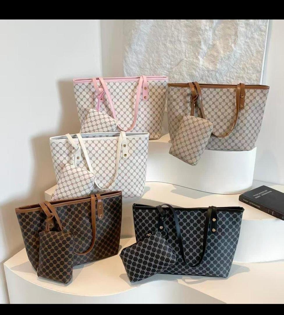 Ladies Stylish Capacity Bag with Mini Pouch